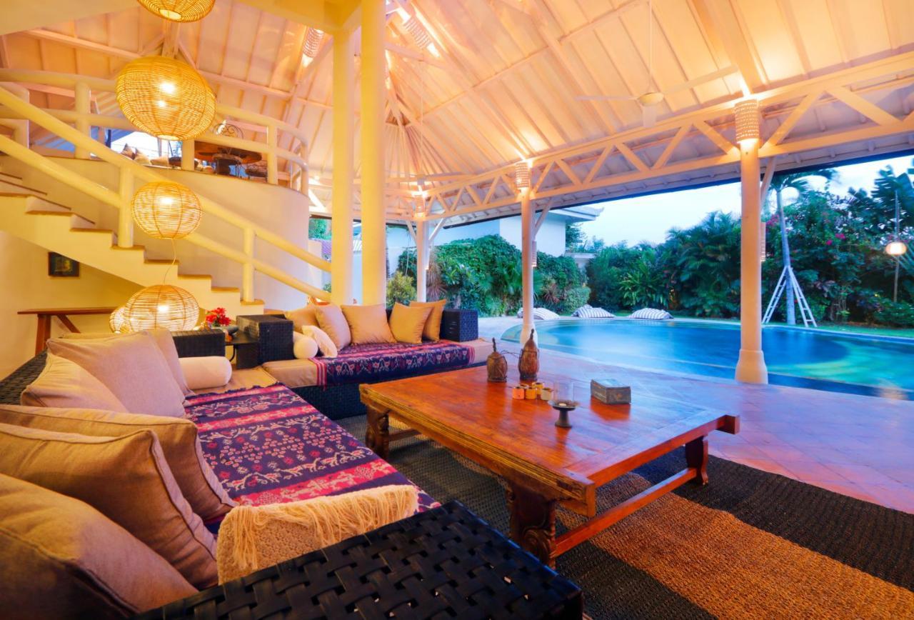 La Villa Oberoi Seminyak  Exterior photo
