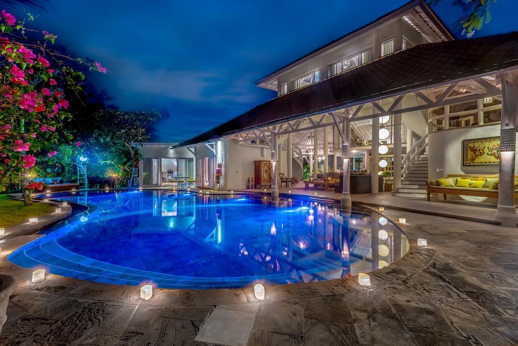 La Villa Oberoi Seminyak  Exterior photo